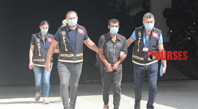 Polisten 'aranan' operasyonu: 35 gözaltı