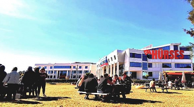 Üniversiteye ilk kayıtta staj ve iş hayatına atılım desteği