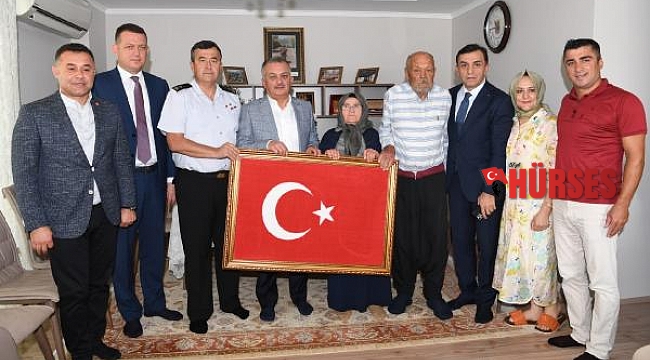Vali Yazıcı, şehit Murat Güney'in ailesini ziyaret etti