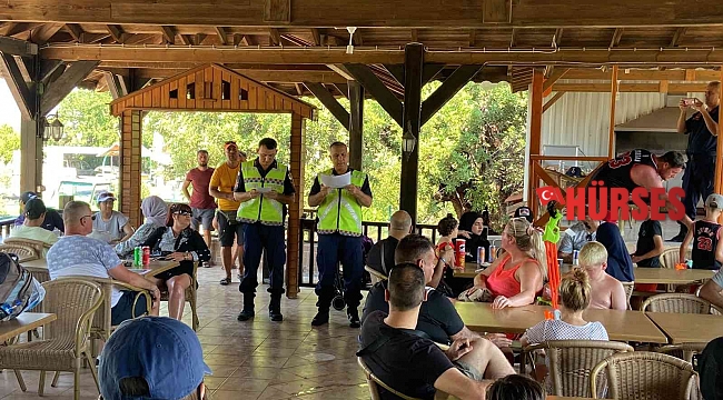 Yabancı uyruklu turistlere kendi dillerinde trafik eğitimi