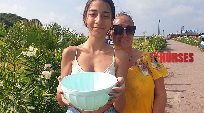 Yolunu kaybeden yavru carettayı denizle buluşturdular