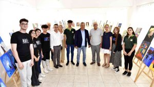 Aksulu öğrenciler Muratpaşa'da sergi açtı