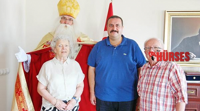 Alman Noel Baba 23. kez Demre'de