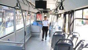 Antalya'da toplu taşımada 9 bin TL'ye günde 8 saat çalışacak kadın şoför aranıyor
