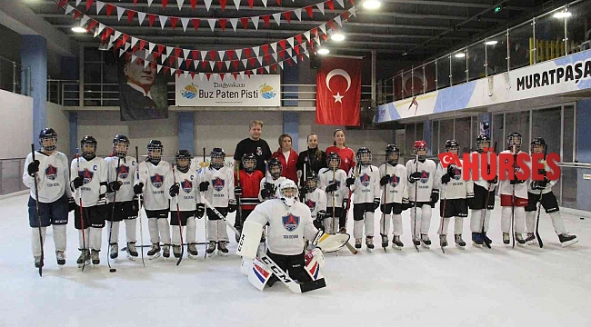 Antalya'nın tek buz hokeyi takımı sezona hazırlanıyor