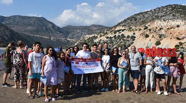 Çevreci öğrenciler Demre'de