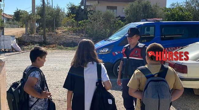 Jandarma okul çevrelerini denetledi