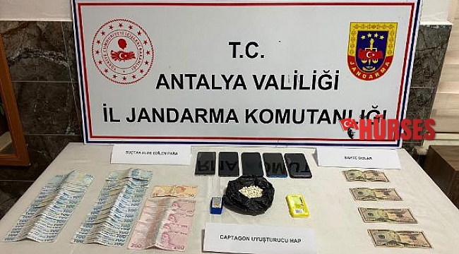 Jandarma uyuşturucu tacirlerine göz açtırmadı