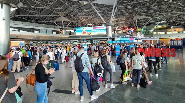 Kısmi seferberlik sonrası Rusya'dan Antalya'ya akın