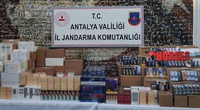 Manavgat'ta kaçak parfüm ve sigara operasyonu