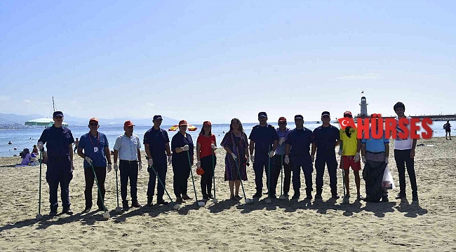 Alanya'da Galip Dere Halk Plajı çöplerden arındırıldı