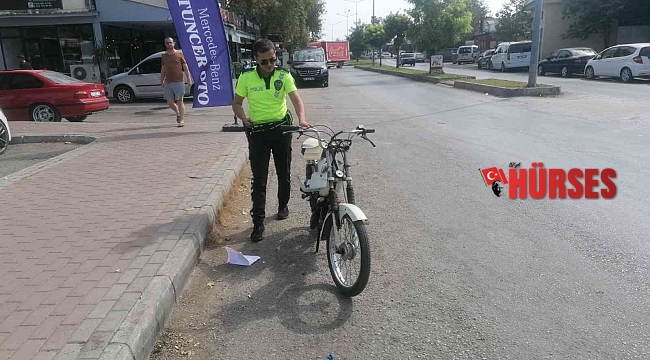 Antalya'da iki motosiklet çarpıştı, sürücüler yaralandı