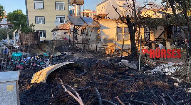 Antalya'da tarım işçilerinin kaldığı ev alev alev yandı