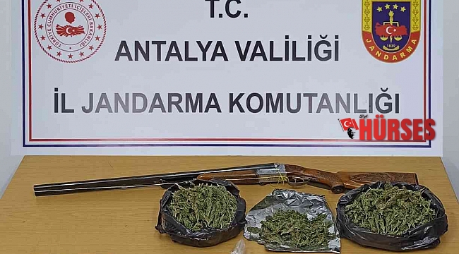 Antalya'da yarım kilo uyuşturucu ele geçirildi