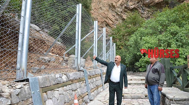 Dünyaca ünlü Altınbeşik Mağarası yürüyüş yoluna çelik bariyerli koruma