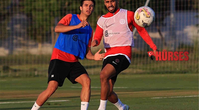 FTA Antalyaspor, Alanyaspor maçının taktiğini çalıştı