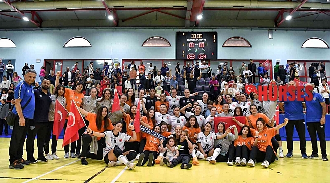 Mavi kelebeklerden gururlandıran başarı