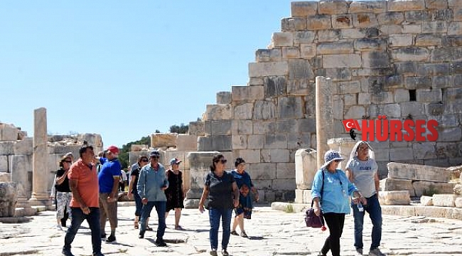 Patara Antik Kenti'ne turist akını