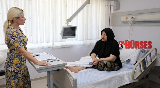 Rektör Özkan'dan kadavradan rahim nakilli Havva ve bebeğine ziyaret