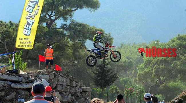 Turizm merkezi Kemer, spor turizminde de ilgi odağı oldu