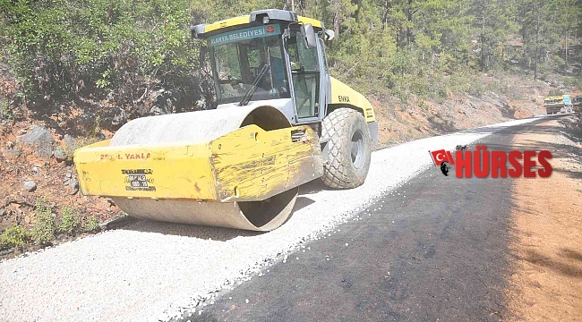 Uğurlu Mahallesi'nde 36 yıl sonra gelen yol sevinci