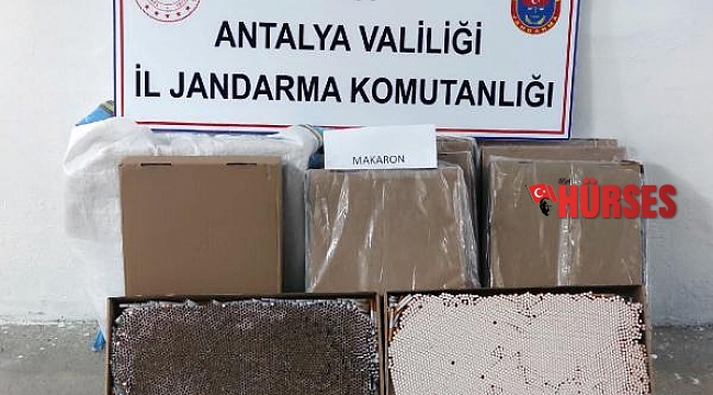 Yolcu otobüsünde 36 bin makaron ele geçirildi