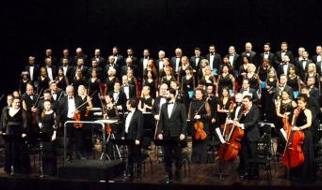 114 sanatçılı çok sesli konser