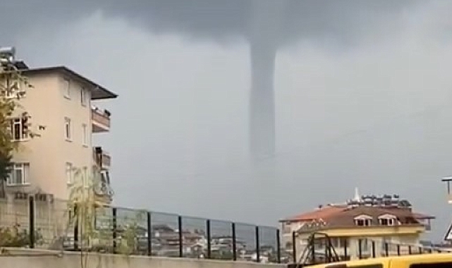 Alanya'da çıkan hortum panik oluşturdu