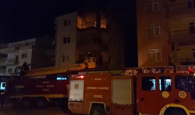 Döşemealtı'nda korkutan ev yangını