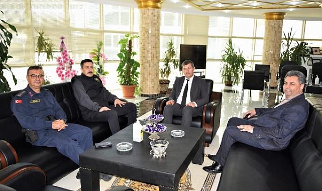 Emniyet Müdürü Temiz ve Jandarma Komutanı Kırgel, Çay'da
