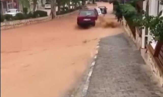 Kaş'ta sel meydana geldi