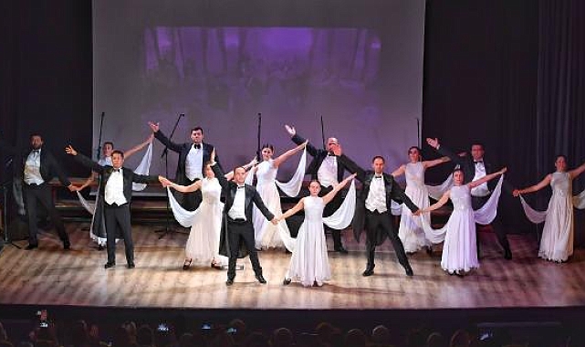 Konyaaltı Ata'yı zeybek ve şiirlerle andı