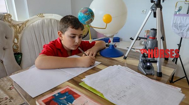 Otizmli Kuzey, yazdığı hikayeleri kitaplaştırmak istiyor