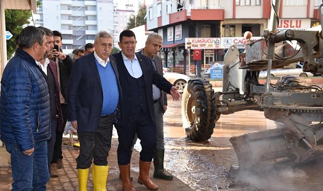 AESOB, Kumluca'da sel felaketiyle zarar gören esnafın yanında