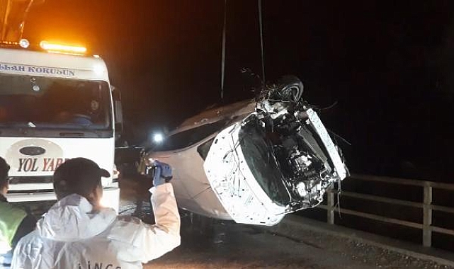 Antalya'da hafif ticari araç, dereye uçtu; 1 ölü