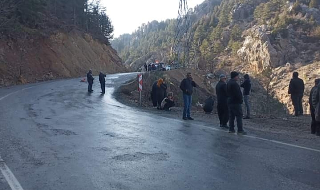 Antalya'da kamyonet uçuruma yuvarlandı: 1 ölü, 1 yaralı
