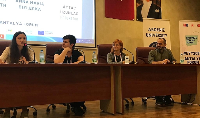 Avrupa Gençlik Yılı Forum panelinde gençliğin önemi konuşuldu