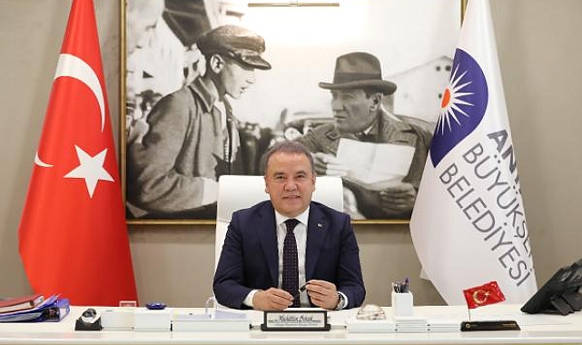 Başkan Böcek'ten yeni yıl mesajı