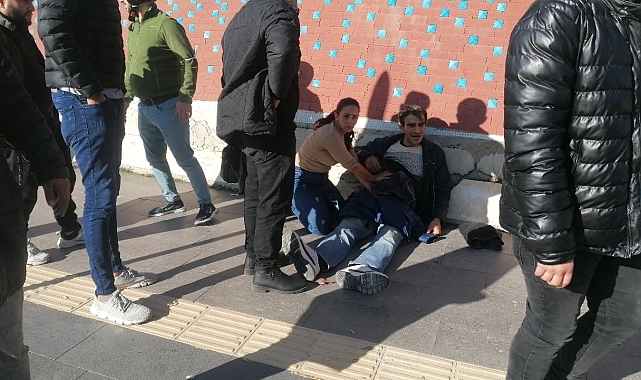 Bıçaklanan adamı gören uzaklaştı, yardımına sadece genç kadın koştu