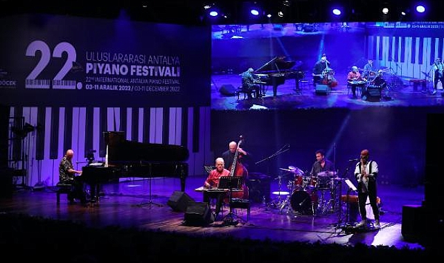 Doğu ve Batı müzikleri, Antalya Piyano Festivali'nde buluştu