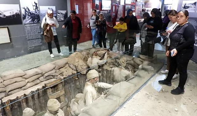 Kadın çiftçiler Dokumapark'ta
