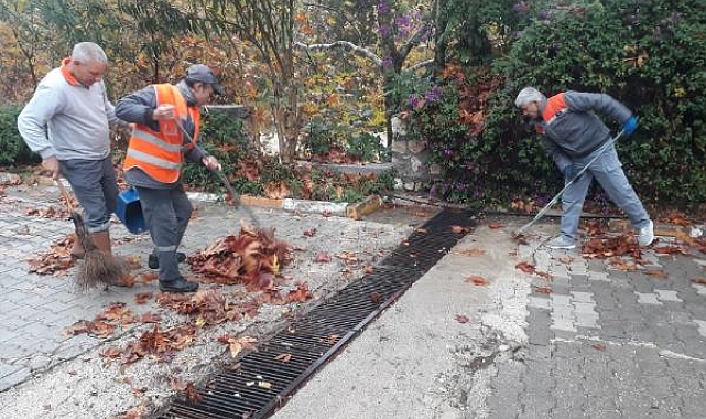 Kemer'de mazgallar temizleniyor
