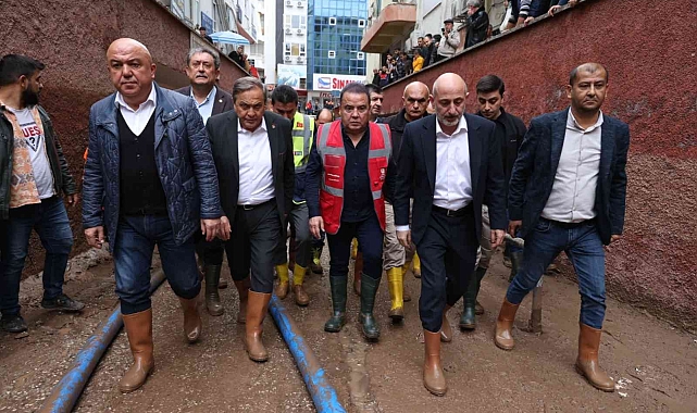 Kumluca ve Finike'nin 'afet bölgesi' ilan edilmesi talebi