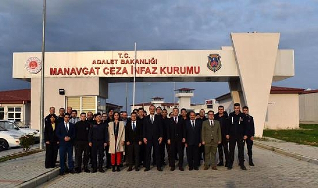 Manavgat Cezaevi'nde 200 zeytin fidanı dikildi
