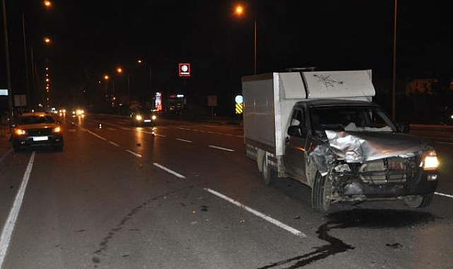 Otomobille kamyonet çarpıştı: 1 yaralı