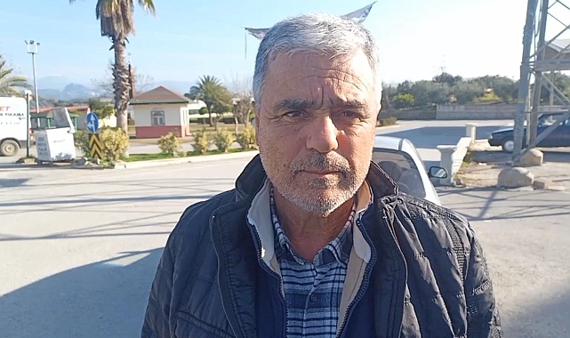 Domates yüklü kamyonetin çalınma anları kamerada