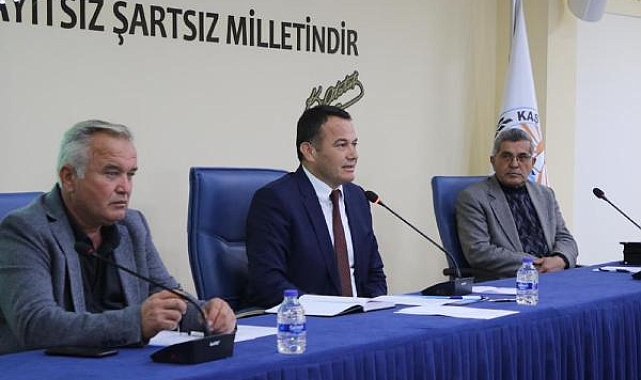 Kaş Belediyesi'nde yılın ilk meclisi