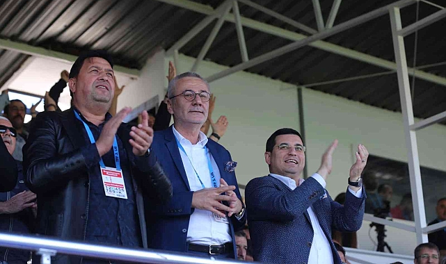 Kepez Belediyespor zirveyi korudu