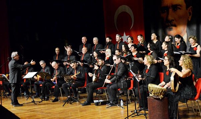 Kepez'de türkü şenliği