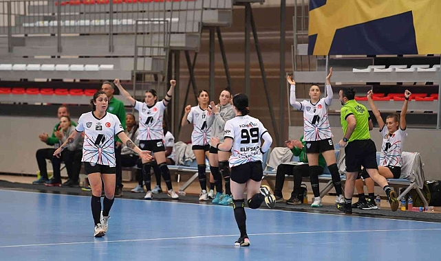 Konyaaltı Belediye SK, lideri elinden kaçırdı